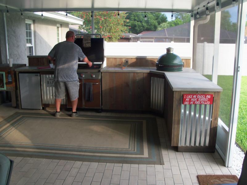 David's Outdoor Kitchen - Concrete Counter Tops 2019